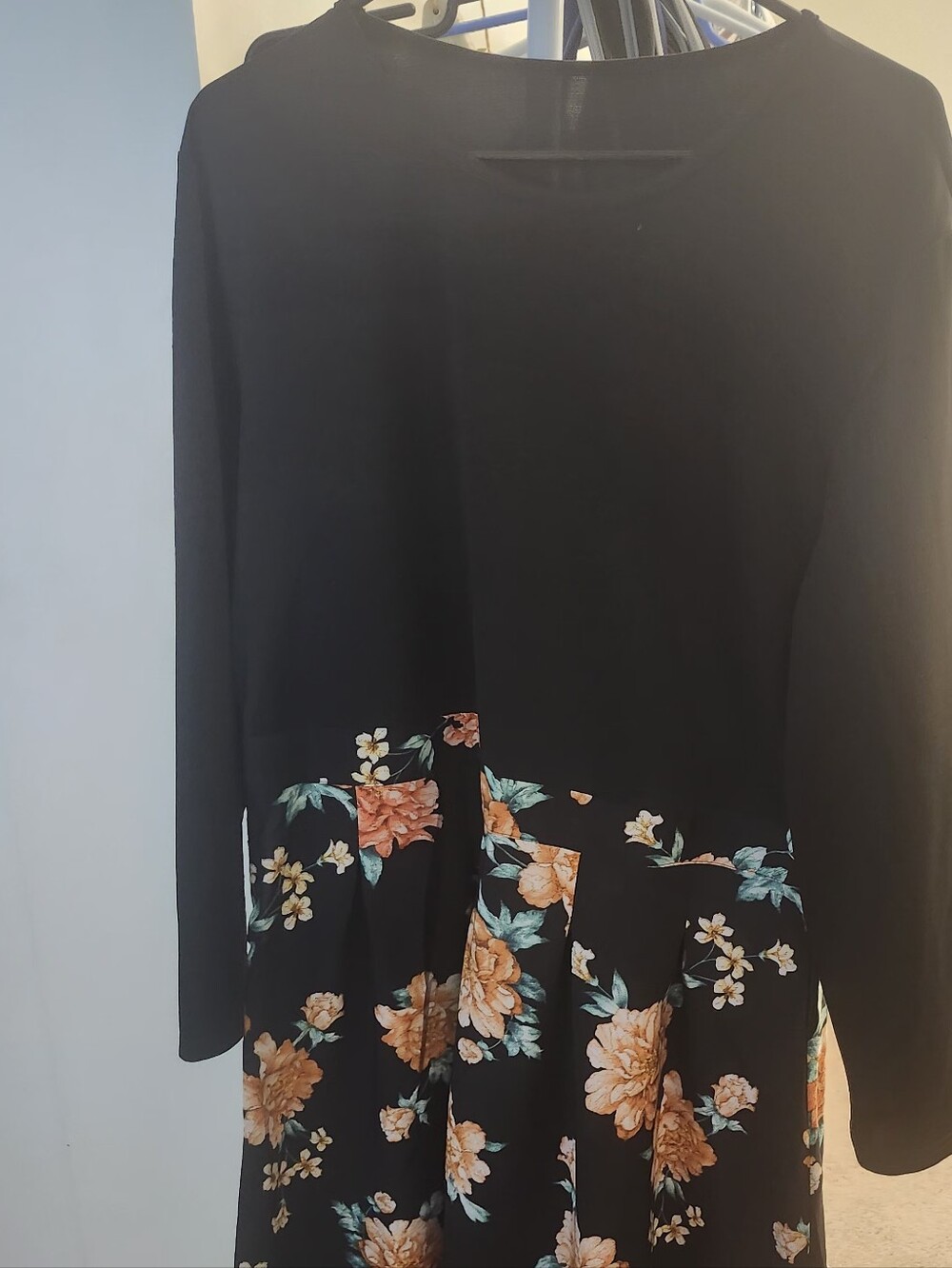 Black Floral A-Line Skirt - Elegant Women’s Skirt - Picture 2 of 2